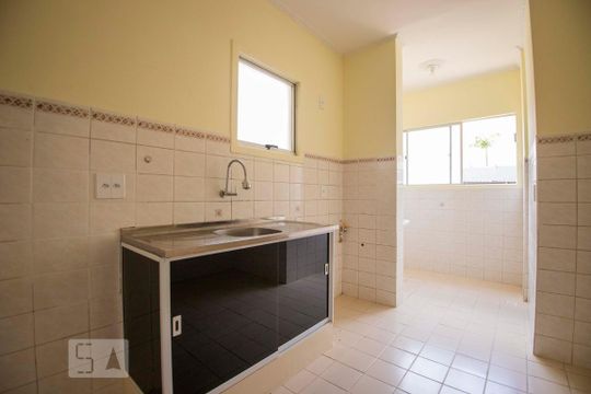 cozinha de apartamento à venda com 2 quartos, 64m² em Jardim das Bandeiras, Campinas