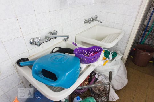 Área de Serviço de casa à venda com 4 quartos, 197m² em Vila Carbone, São Paulo