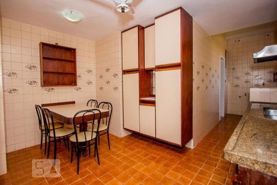 Cozinha de apartamento para alugar com 2 quartos, 120m² em Botafogo, Rio de Janeiro