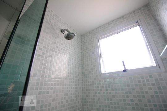 Chuveiro de apartamento à venda com 2 quartos, 47m² em Vila Andrade, São Paulo