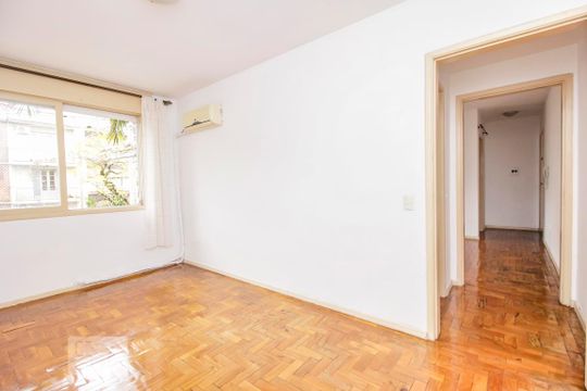 Dormitório de apartamento para alugar com 1 quarto, 50m² em Rio Branco, Porto Alegre