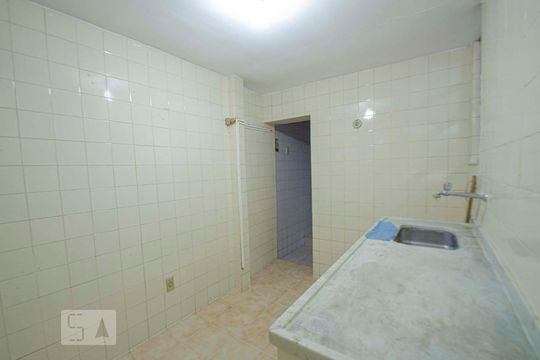 Cozinha de casa para alugar com 3 quartos, 250m² em São Cristóvão, Rio de Janeiro