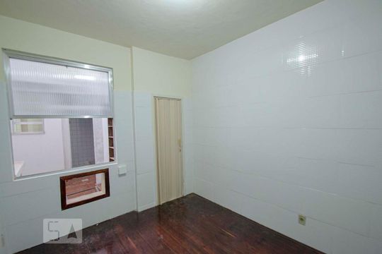 Suíte de casa para alugar com 3 quartos, 250m² em São Cristóvão, Rio de Janeiro
