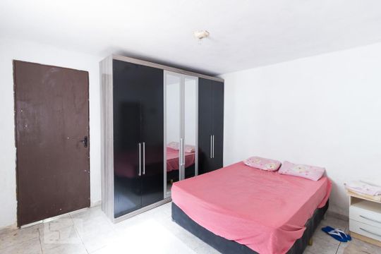 Quarto 1 de casa à venda com 2 quartos, 80m² em Itaquera, São Paulo