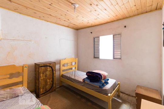 Quarto 2 de casa à venda com 2 quartos, 80m² em Itaquera, São Paulo