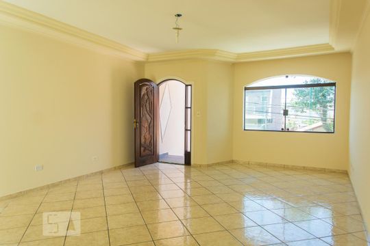 Casa à venda com 3 quartos, 252m² em Santa Teresinha, Santo André