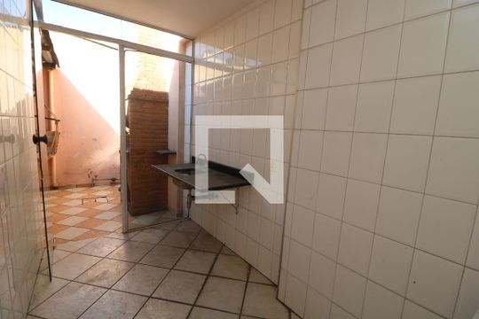 Área de Serviço de casa à venda com 3 quartos, 160m² em Vila Antonieta, São Paulo