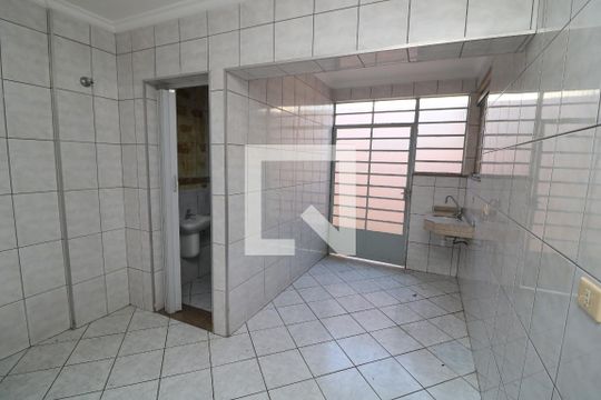 Lavabo/Area Extra de casa à venda com 3 quartos, 160m² em Vila Antonieta, São Paulo