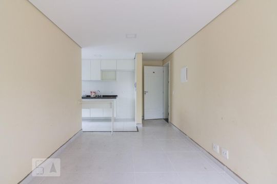 Sala de apartamento para alugar com 2 quartos, 51m² em Vila Guilherme, São Paulo