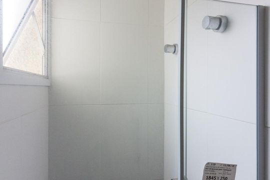 Banheiro de apartamento para alugar com 2 quartos, 51m² em Vila Guilherme, São Paulo