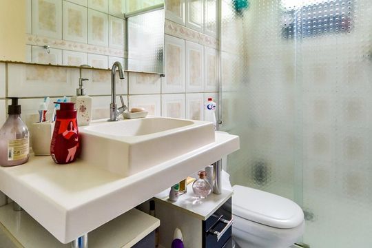 Banheiro Social de apartamento à venda com 2 quartos, 48m² em Baeta Neves, São Bernardo do Campo