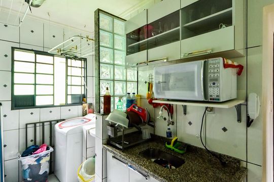 Cozinha e Área de Serviço de apartamento à venda com 2 quartos, 48m² em Baeta Neves, São Bernardo do Campo