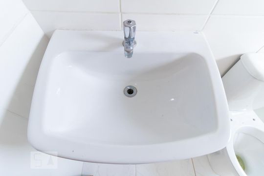 Detalhe banheiro de casa de condomínio à venda com 2 quartos, 55m² em Vila Santa Teresa (zona Leste), São Paulo