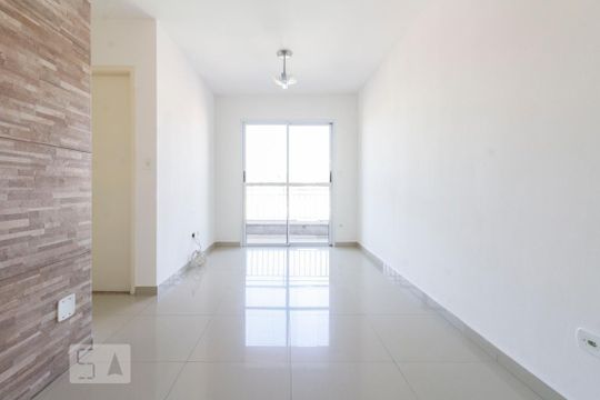Apartamento para alugar com 2 quartos, 50m² em Vila Carmosina, São Paulo