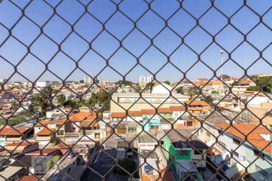 Vista de apartamento para alugar com 2 quartos, 50m² em Vila Carmosina, São Paulo