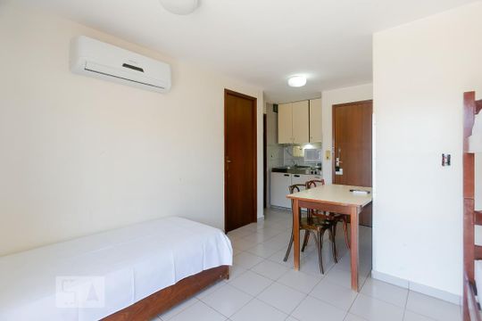 SALA de apartamento para alugar com 1 quarto, 44m² em Asa Norte, Brasília