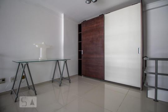 Quarto suíte de apartamento à venda com 1 quarto, 70m² em Vila Madalena, São Paulo