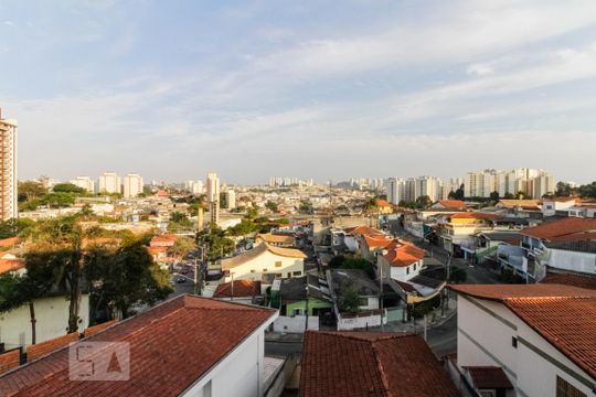 Vista de casa para alugar com 4 quartos, 275m² em Jardim Pinheiros, São Paulo