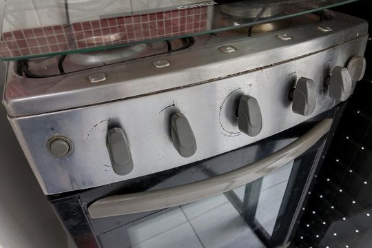 Cozinha- fogão de apartamento à venda com 2 quartos, 50m² em Vila Rio, Guarulhos