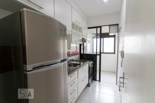 Cozinha de apartamento à venda com 2 quartos, 50m² em Vila Rio, Guarulhos