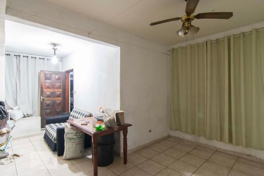 Sala de casa à venda com 3 quartos, 150m² em Jardim Peri, São Paulo