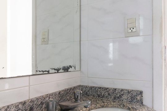 Banheiro Social de apartamento à venda com 3 quartos, 81m² em Vila Mariana, São Paulo