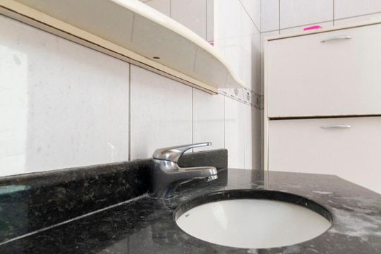 Banheiro Social de apartamento para alugar com 2 quartos, 70m² em Jardim Oriental, São Paulo
