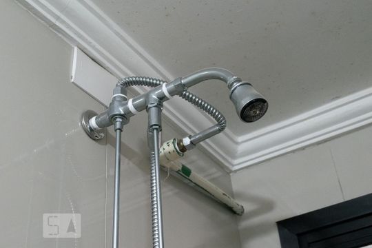 BANHEIRO de apartamento à venda com 3 quartos, 65m² em Vila Carbone, São Paulo