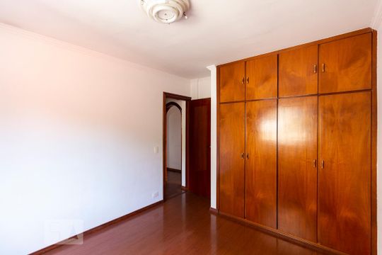 Quarto 2 de apartamento para alugar com 3 quartos, 84m² em Vila Parque Jabaquara, São Paulo