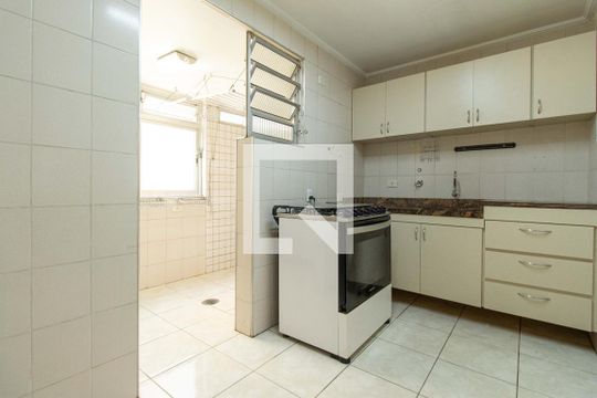 Cozinha de apartamento para alugar com 2 quartos, 82m² em Vila Mariana, São Paulo