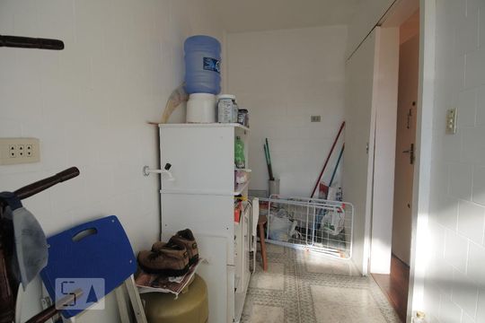 Cozinha de apartamento à venda com 2 quartos, 68m² em Vila Nova, Porto Alegre