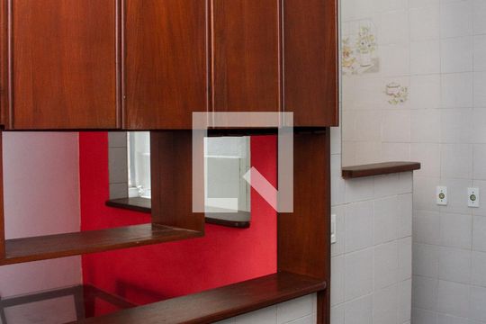 Cozinha de casa de condomínio para alugar com 2 quartos, 80m² em Piedade, Rio de Janeiro