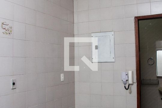 Cozinha de casa de condomínio para alugar com 2 quartos, 80m² em Piedade, Rio de Janeiro
