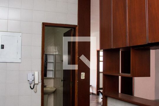 Cozinha de casa de condomínio para alugar com 2 quartos, 80m² em Piedade, Rio de Janeiro