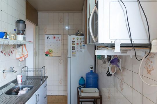 Cozinha de apartamento à venda com 2 quartos, 55m² em Vila Constança, São Paulo