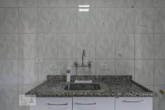 Cozinha (Pia) de apartamento à venda com 2 quartos, 58m² em Vila Firmiano Pinto, São Paulo