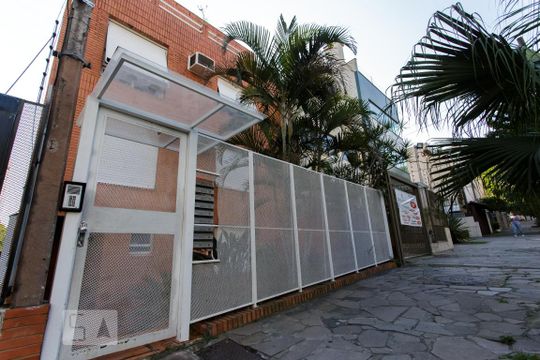 Fachada de apartamento à venda com 2 quartos, 71m² em Bela Vista, Porto Alegre