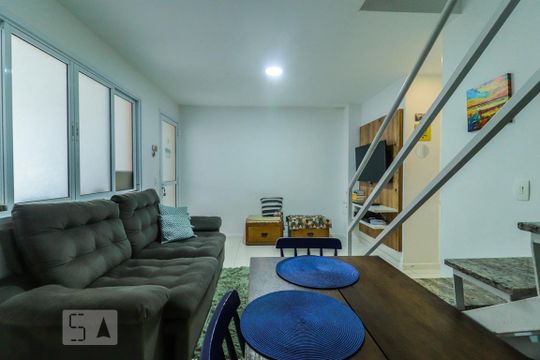 Sala de casa de condomínio à venda com 3 quartos, 100m² em Tanque, Rio de Janeiro