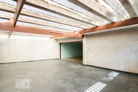 Garagem 1 com churrasqueira de casa à venda com 3 quartos, 110m² em Jardim do Mar, São Bernardo do Campo