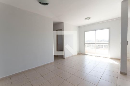Apartamento para alugar com 3 quartos, 74m² em Setor Goiânia 2, Goiânia