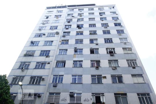 Fachada do Prédio de kitnet/studio para alugar com 1 quarto, 27m² em Centro, Rio de Janeiro