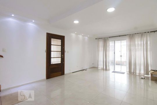 Casa à venda com 5 quartos, 255m² em Água Fria, São Paulo