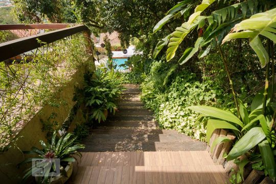 Quintal de casa à venda com 1 quarto, 220m² em Jardim Itamarati, Campinas