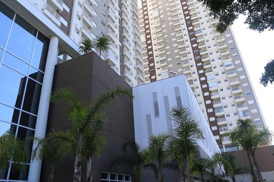 Fachada do Condomínio de apartamento para alugar com 1 quarto, 41m² em Umuarama, Osasco