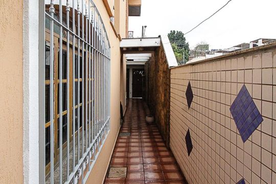 Corredor de casa para alugar com 3 quartos, 174m² em Vila São Domingos, São Paulo