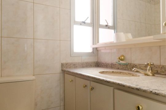 Banheiro de apartamento à venda com 3 quartos, 70m² em Planalto, São Bernardo do Campo