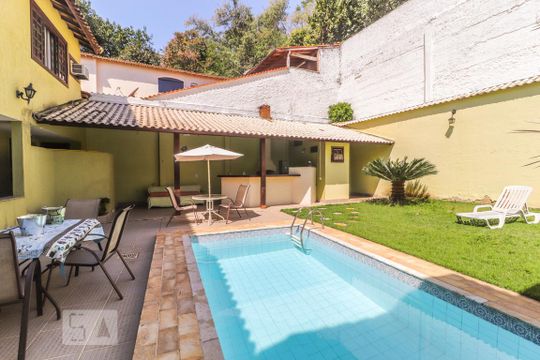 Área Externa - Piscina de casa de condomínio à venda com 5 quartos, 360m² em Taquara, Rio de Janeiro