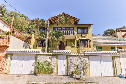 Fachada de casa de condomínio à venda com 5 quartos, 360m² em Taquara, Rio de Janeiro