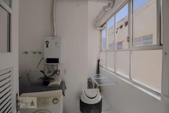 Area de serviço de apartamento para alugar com 4 quartos, 152m² em Copacabana, Rio de Janeiro