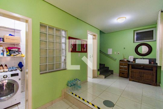 Área de Serviço de casa à venda com 4 quartos, 400m² em Igara, Canoas